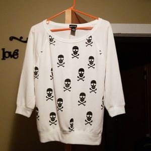 Skull shirt